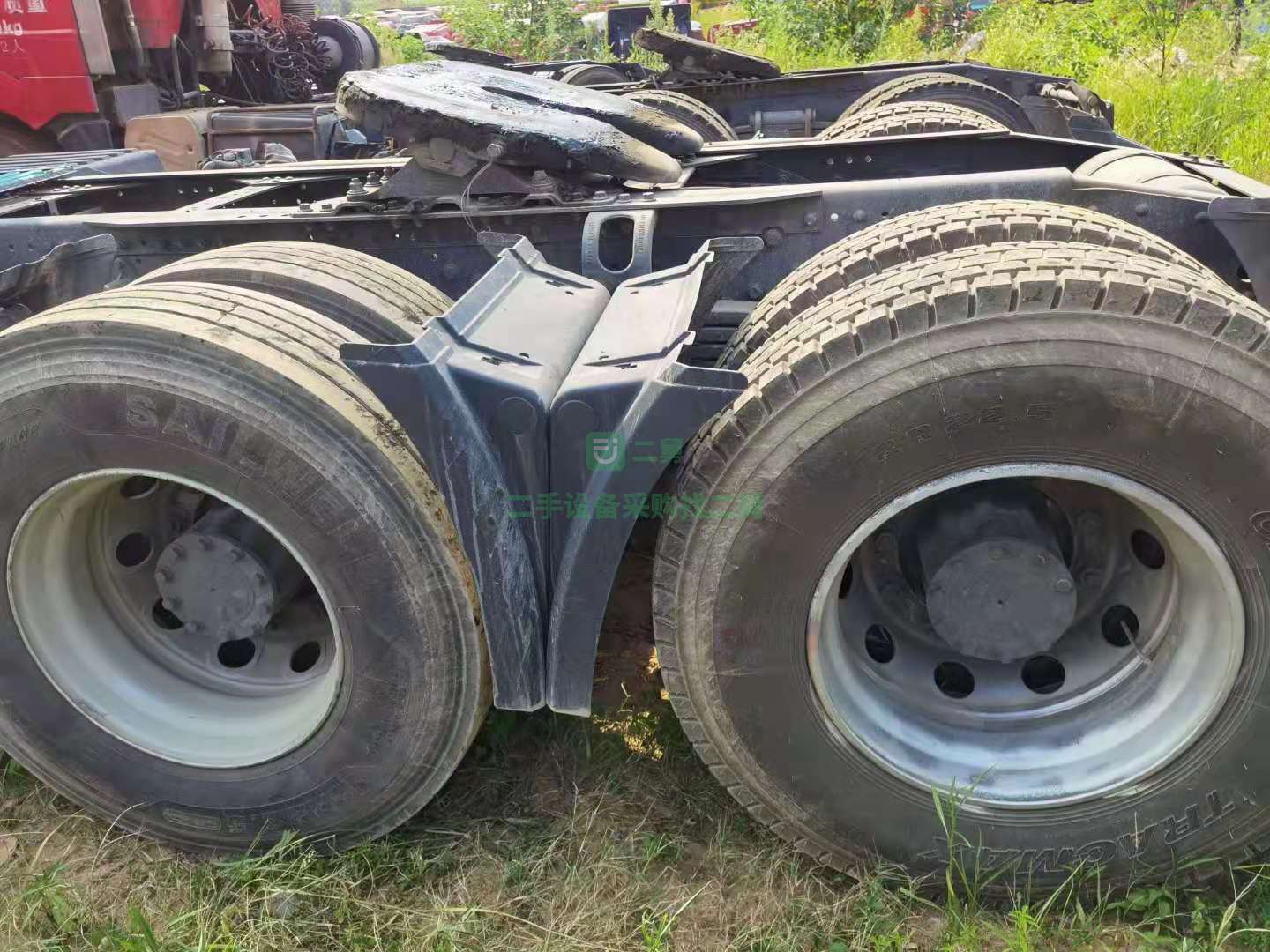 出售牽引車剛好1年JH6 ，550馬力帶強險