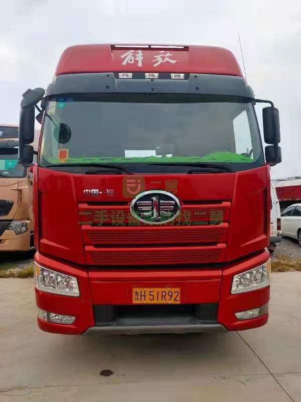 出售牽引車2019年年底車中國一汽解放460馬力價格21萬