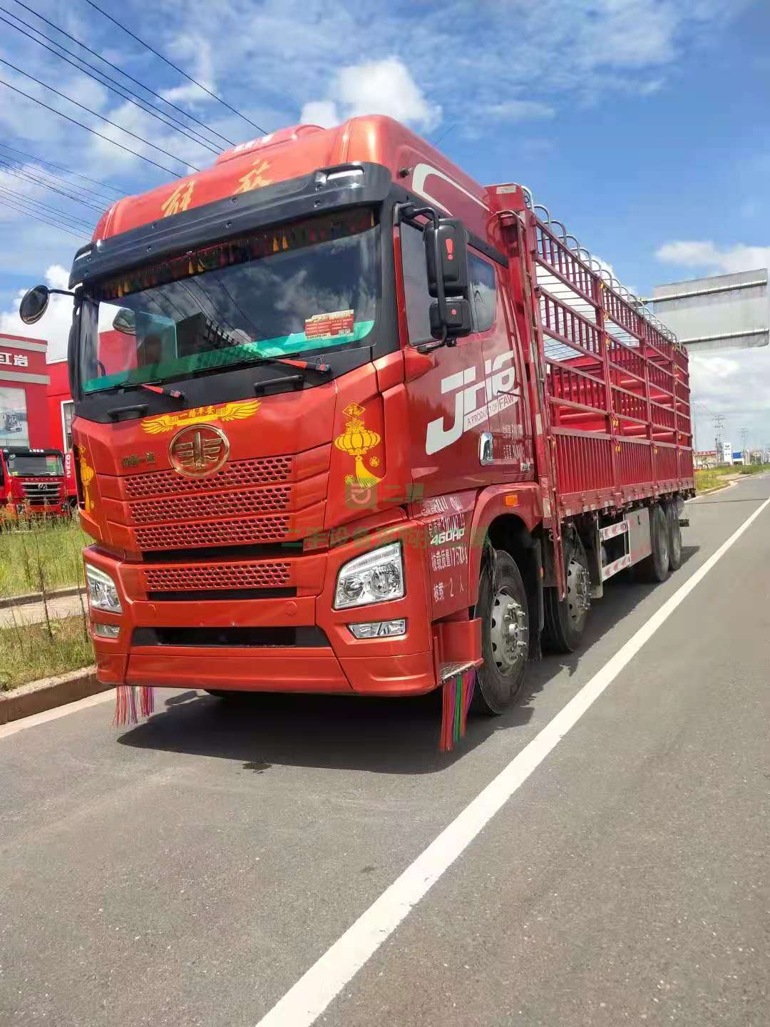 出售貨車鮮貨上市，2019年12上戶，460馬力，前后免維護(hù)橋，帶四路攝像頭 ，底板很平而且是不秀鋼底板，帶駐車空調(diào)，全車原汁原味，