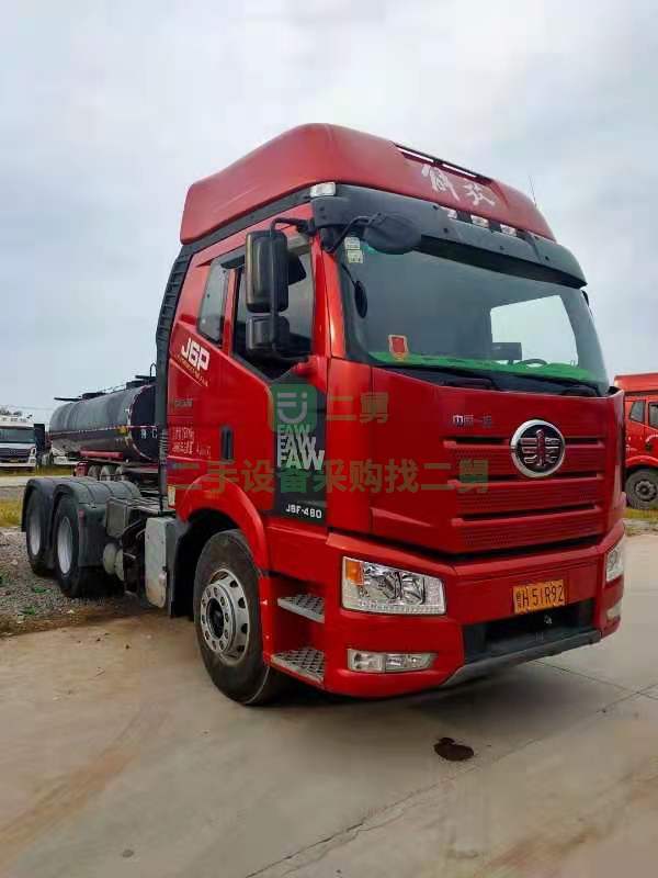出售牽引車2019年年底車中國一汽解放460馬力價格21萬