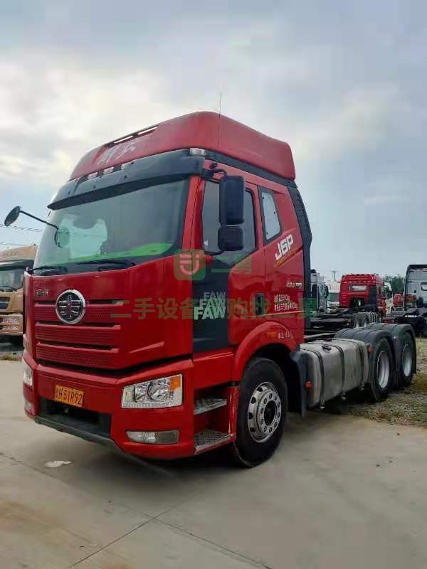 出售牽引車2019年年底車中國一汽解放460馬力價格21萬