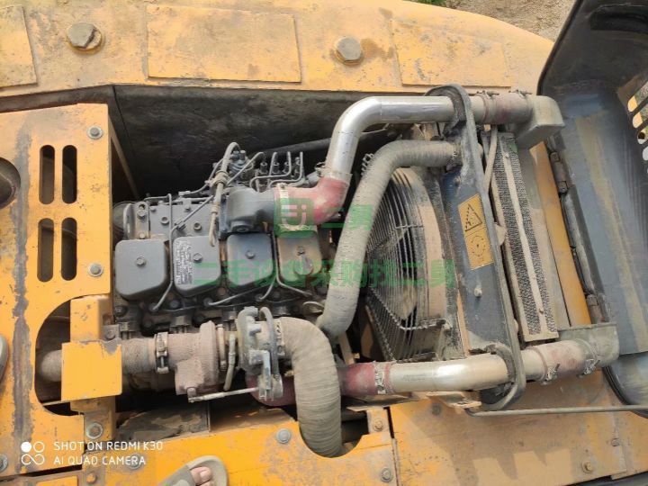 出售徐工150挖掘機，車況性能無憂，大件不漏油，動作協(xié)調有力，價格便宜