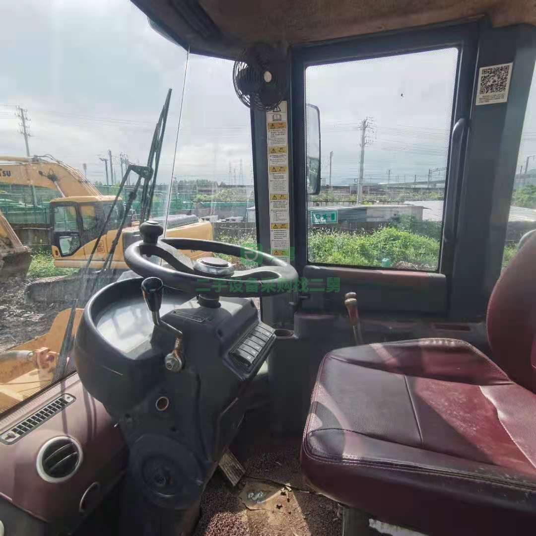 出售2017年龍工855年N裝載機，原版原漆