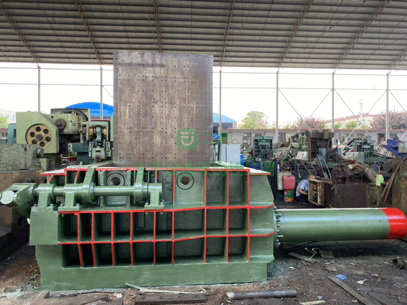 出售二手九成新的萬事達250T金屬液壓壓塊機