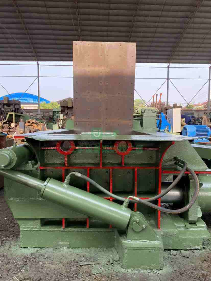 出售二手的九成新的160T金屬液壓壓塊機
