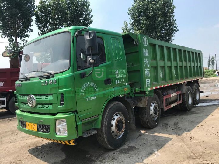 出售19年輕型軒德前四后八輪自卸車