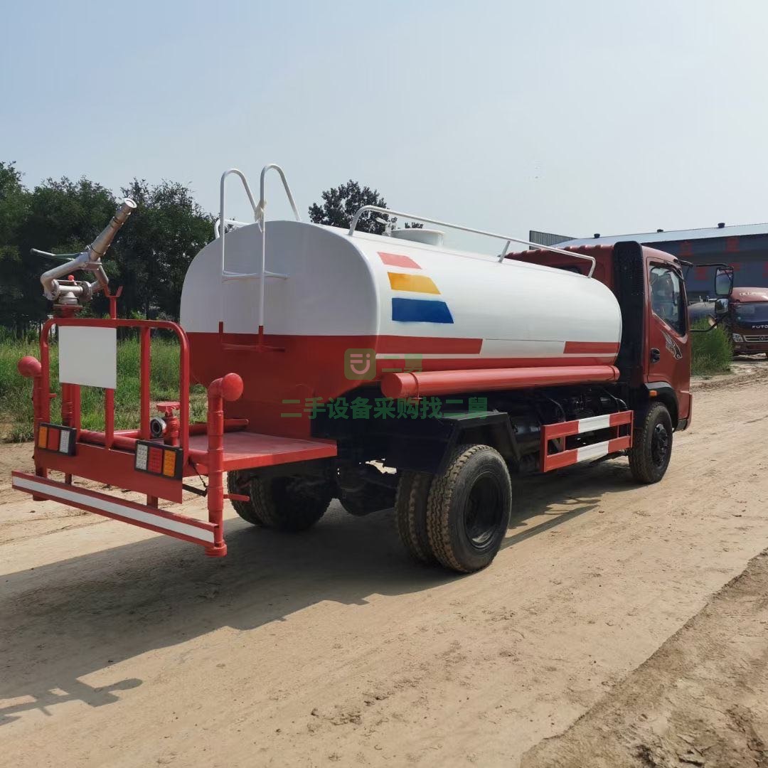 出售庫存車重汽王牌5方灑水，17年11月份一汽錫柴發動機