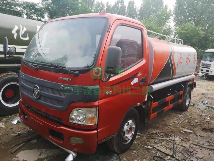 出售歐馬可117馬力五噸灑水車(chē)