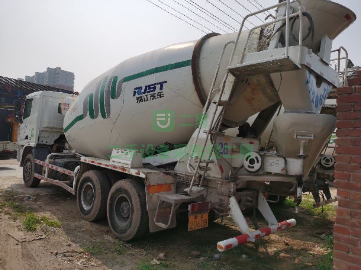 出售聯合瑞江攪拌車天然氣大15方攪拌車
