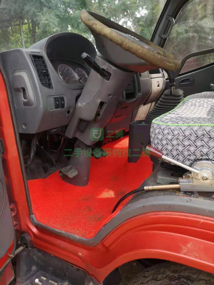 出售歐馬可117馬力五噸灑水車(chē)