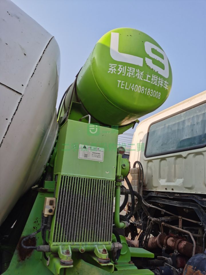 出售歐曼雷薩攪拌車前四后八輕量化大12方
