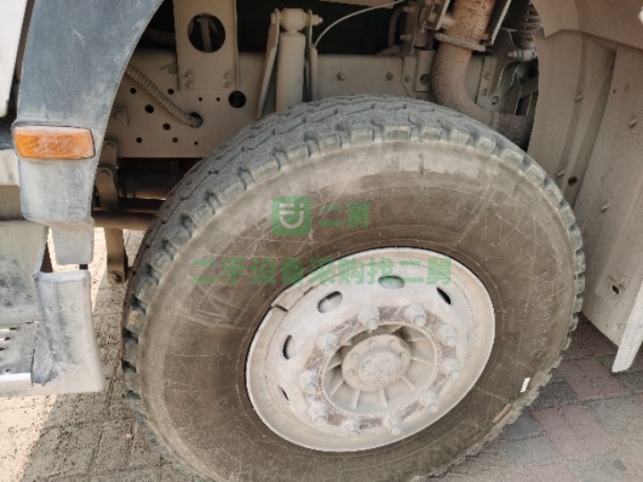 出售二手的豪沃凌宇攪拌車大15方攪拌車