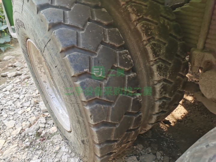 出售歐曼雷薩攪拌車前四后八輕量化大12方