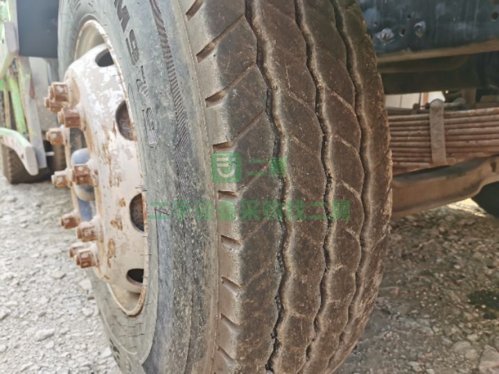 出售歐曼雷薩攪拌車前四后八輕量化大12方