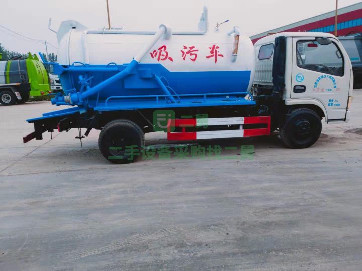 出售東風福瑞卡吸污車