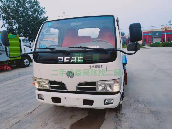 出售東風福瑞卡吸污車