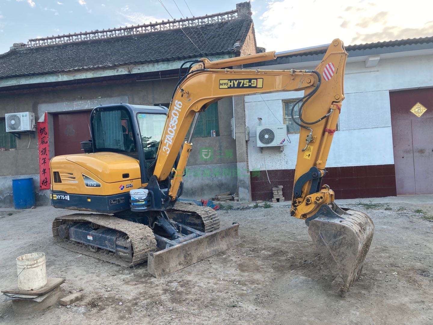 陜西出售二手九成新的恒岳65-9D挖掘機