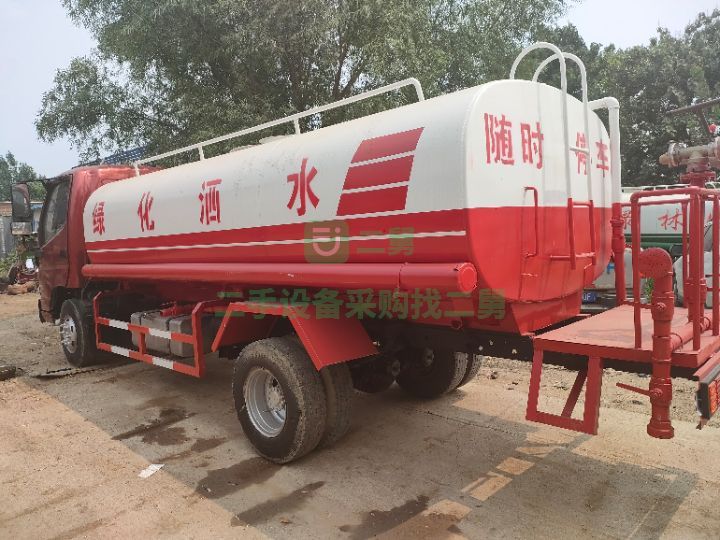 二手九成新的福田歐馬可灑水車