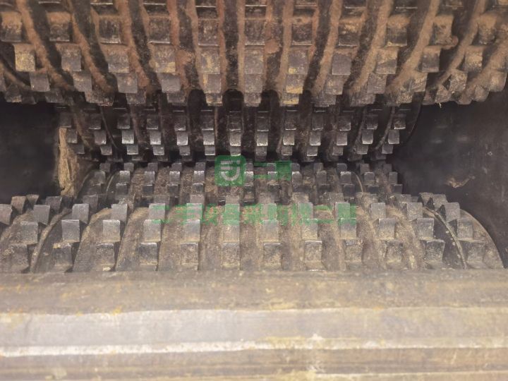 出售216宇冠木材削片機(jī)，附件齊全
