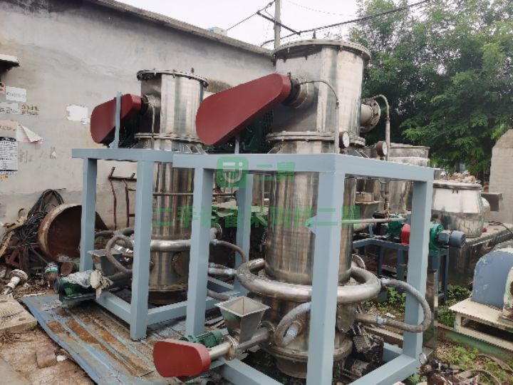 出售二手九成新的60型氣流粉碎機