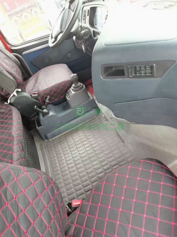 出售20年重汽豪沃T7自動擋帶液緩480馬力牽引車手續齊全包提檔