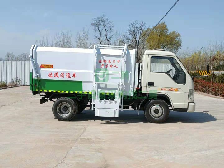 出售二手的國三福田K2掛桶垃圾車