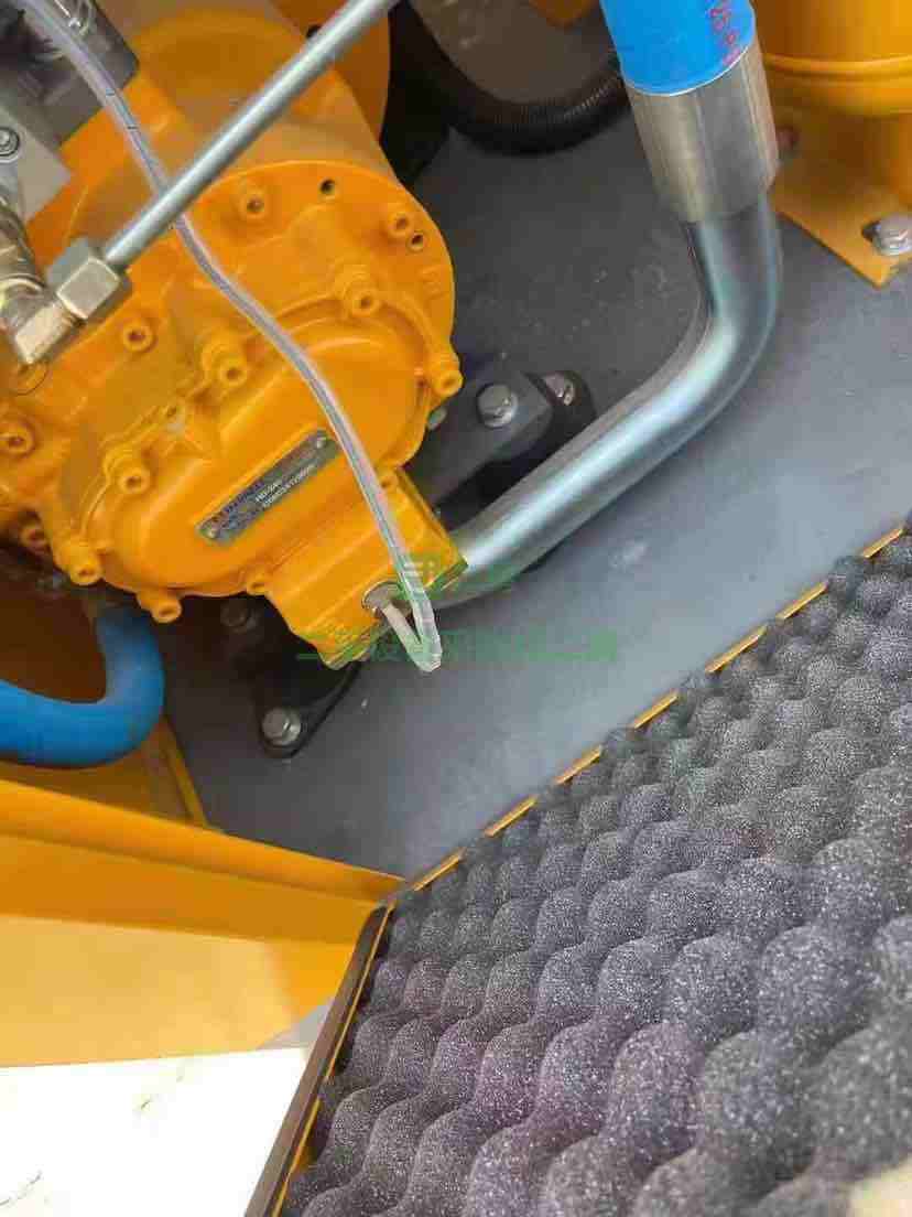 出售二手九成新的永磁變頻空壓機