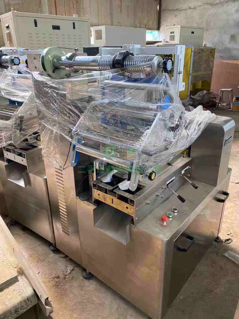 出售二手杭州眾興智造全新不銹鋼350型全伺服枕式包裝機