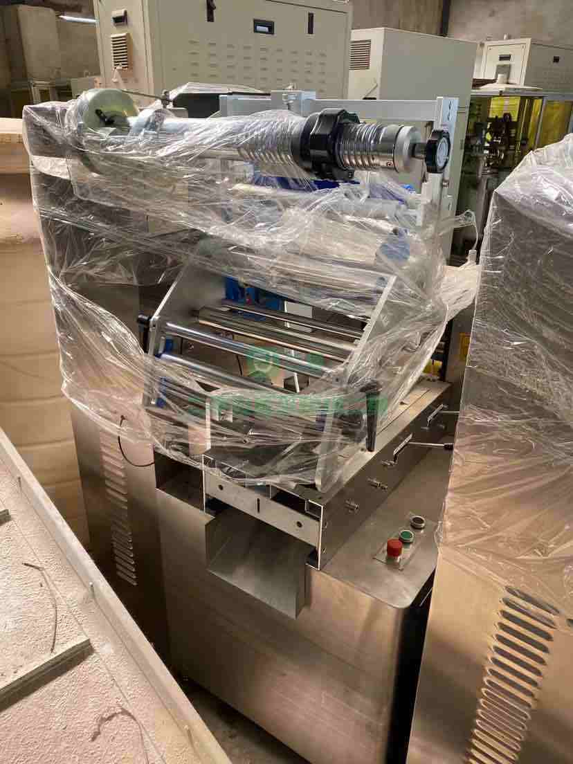 出售二手杭州眾興智造全新不銹鋼350型全伺服枕式包裝機