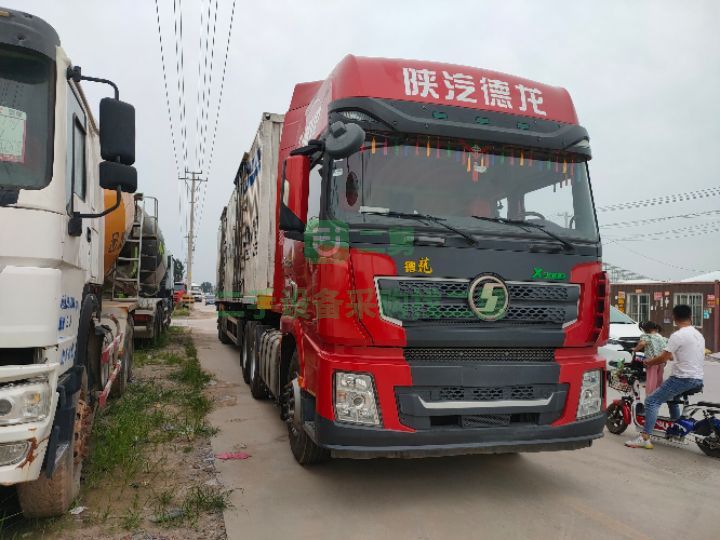 出售19年陜汽重卡德龍X3000牽引車550馬力雙驅(qū) 手續(xù)齊全