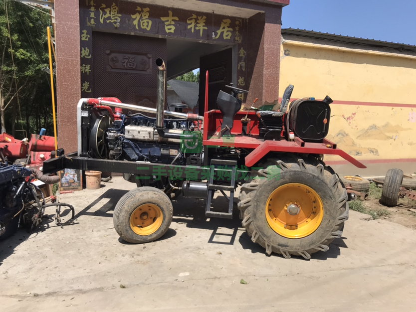 山東出售二手的340馬力拖拉機(jī)