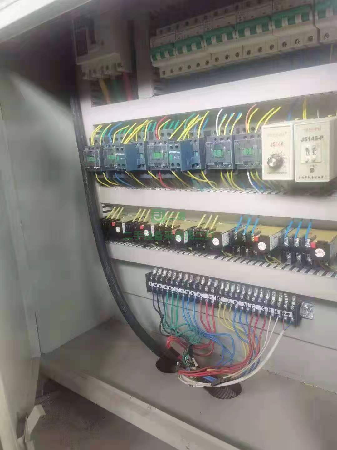 出售九成新3730吊鉤式拋丸機(jī)