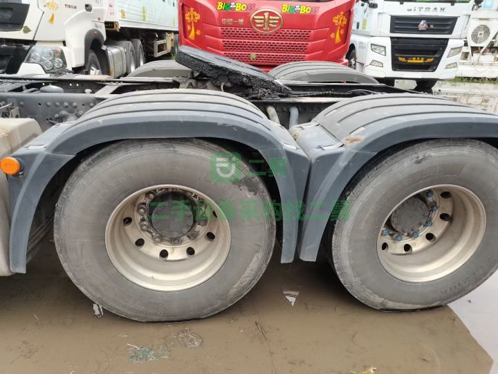 出售19年解放JH6帶液緩550馬力濰柴發動機牽引車，手續齊全可分期