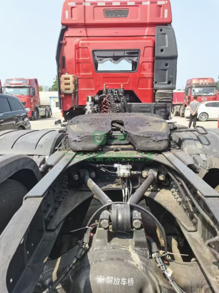 出售19年二手解放J6P-420馬力國五牽引車