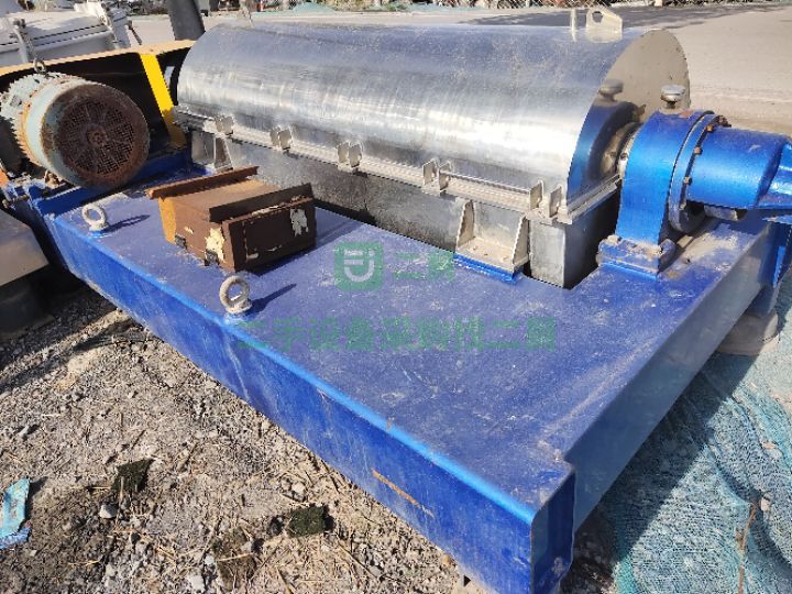 出售九成新250臥式螺旋卸料沉降離心機(jī)