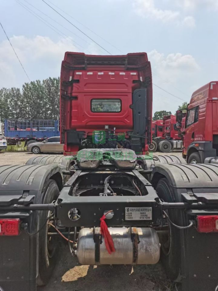 出售20年8月德龍X3000鉅惠版-460馬力國五排放雙驅牽引車