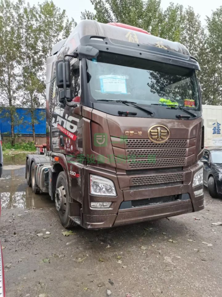 出售19年解放JH6帶液緩550馬力濰柴發動機牽引車，手續齊全可分期