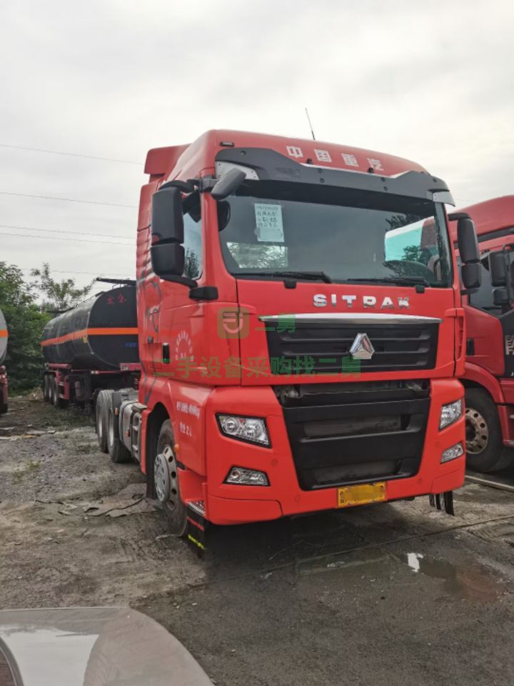 出售19年7月汕德卡C7H-540馬力帶液緩，國五排放 雙驅輕體牽引車