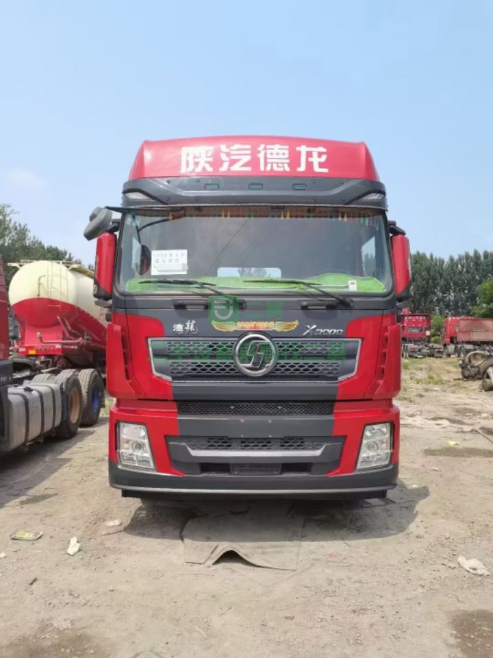 出售20年8月德龍X3000鉅惠版-460馬力國五排放雙驅牽引車