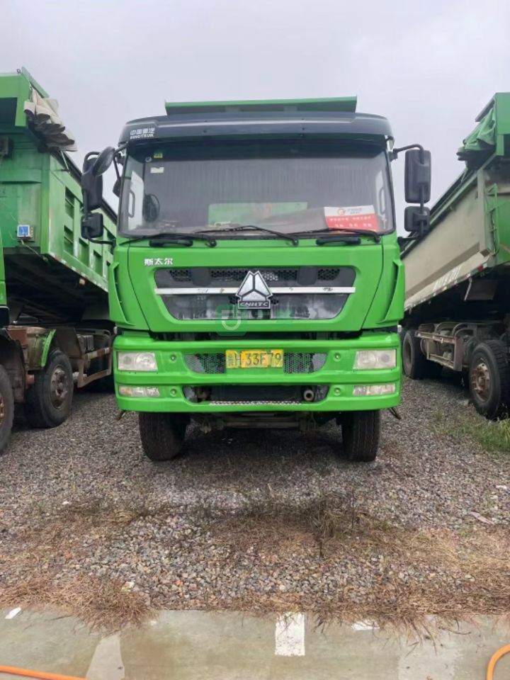 出售18年重汽斯太爾，5.8米大箱自卸車，重汽380馬力，重汽變速箱