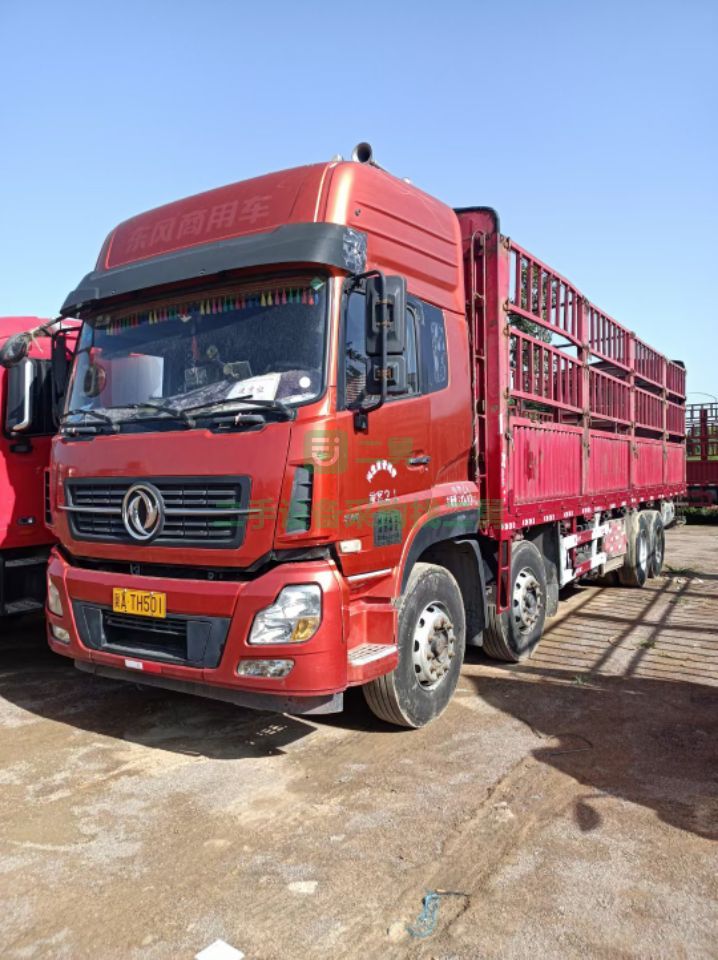 河北出售二手八成新的東風天龍9.6米貨車