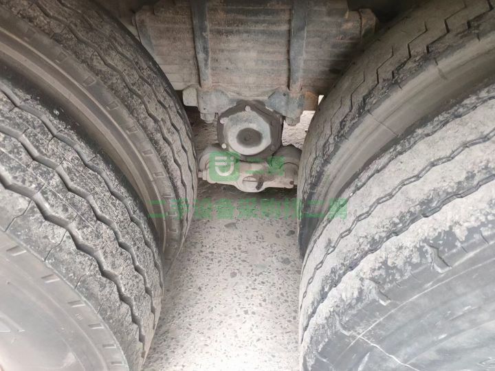 河北出售二手八成新的東風天龍9.6米貨車
