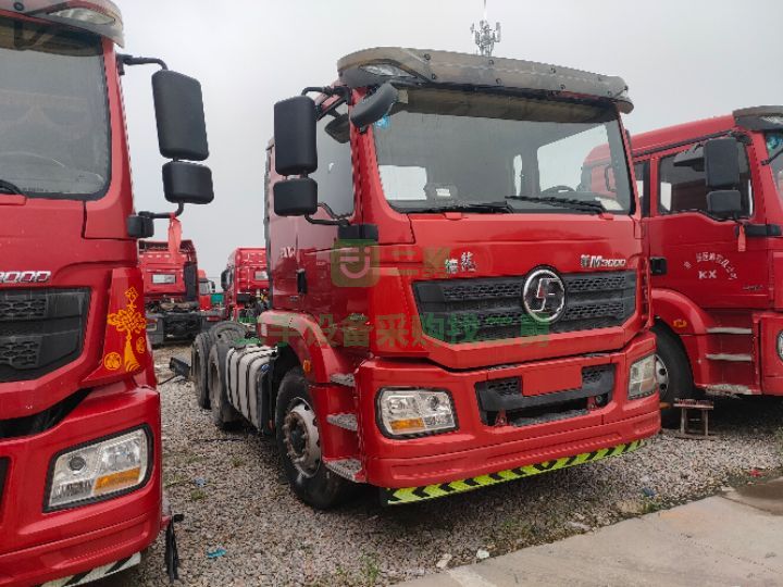 出售19年限高神器矮頂德龍M3000雙驅復合板牽引車可分期
