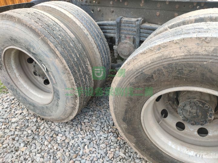 出售18年福田歐曼EST460馬力雙驅(qū)輕體牽引車，手續(xù)齊全可分期