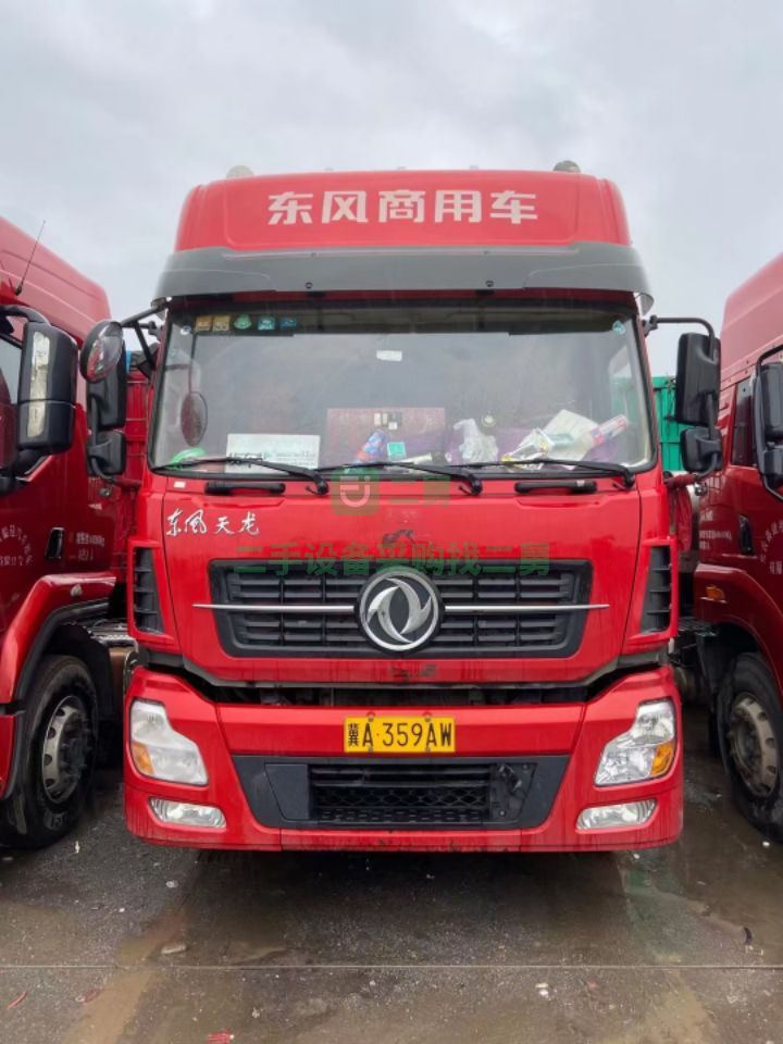 出售17年12月全保險天龍450馬力雙驅牽引車頭，車況原版無磕碰