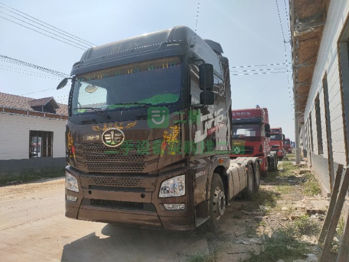 出售20年解放JH6牽引車550馬力濰柴發(fā)動(dòng)機(jī) 手續(xù)齊全 可分期