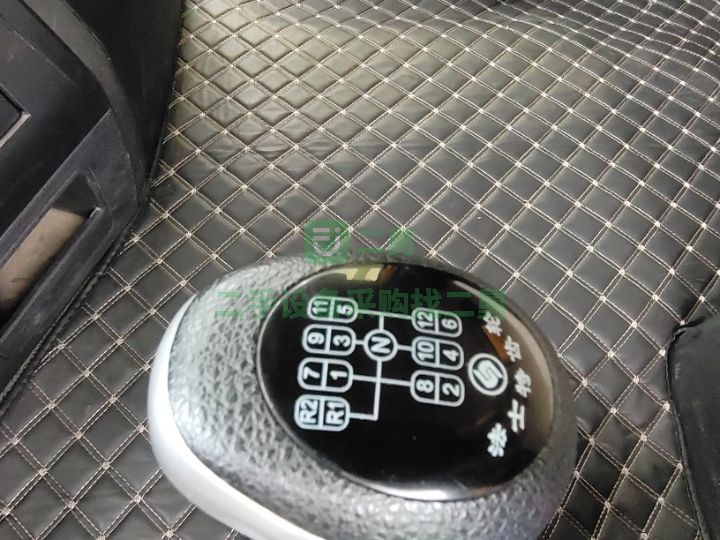 出售19年德龍X3000自卸車8.2大箱