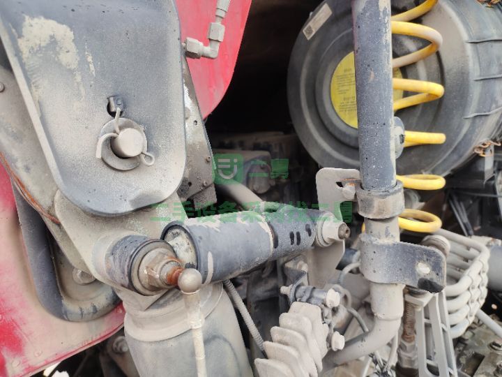 出售二手九成新的歐曼EST550馬力牽引車