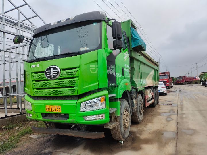 出售19年9月解放J6P420馬力自卸車，車況原版可提檔可分期
