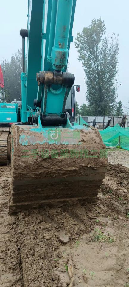 出售神鋼350挖掘機，車況沒問題，液壓系統完美，動作快協調有勁，純土方個人車